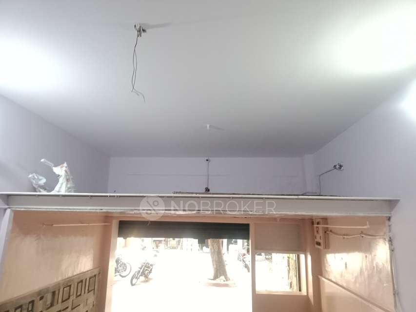 Shop in Ramdev Restaurant, Mumbai for sale 
