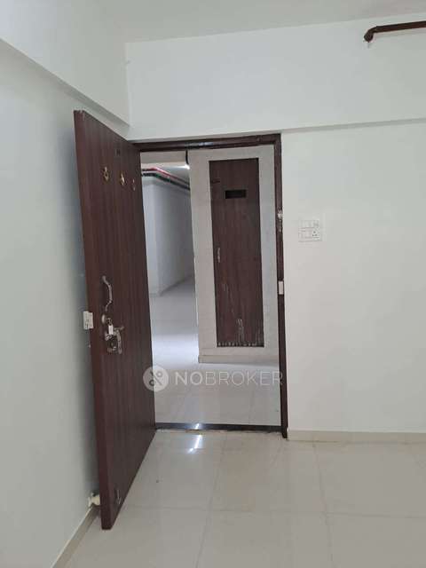 1 BHK Flat In Ekta Co Operative Housing  Society For Sale  In Malad East