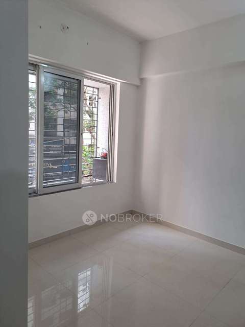 1 BHK Flat In Ekta Co Operative Housing  Society For Sale  In Malad East