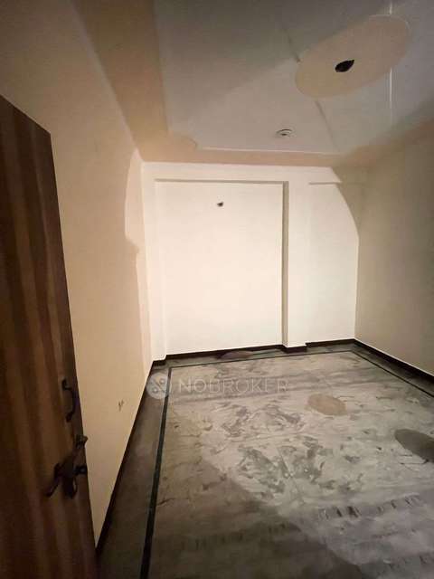 2 BHK Flat In Apartment For Sale  In Govindpuram