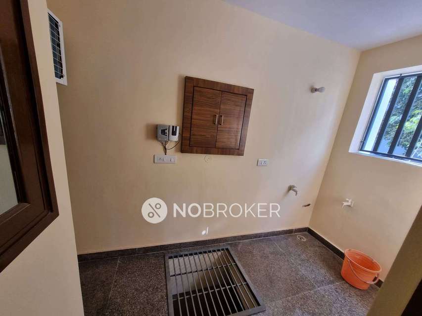 4+ BHK Flat For Sale  In Palam Vihar