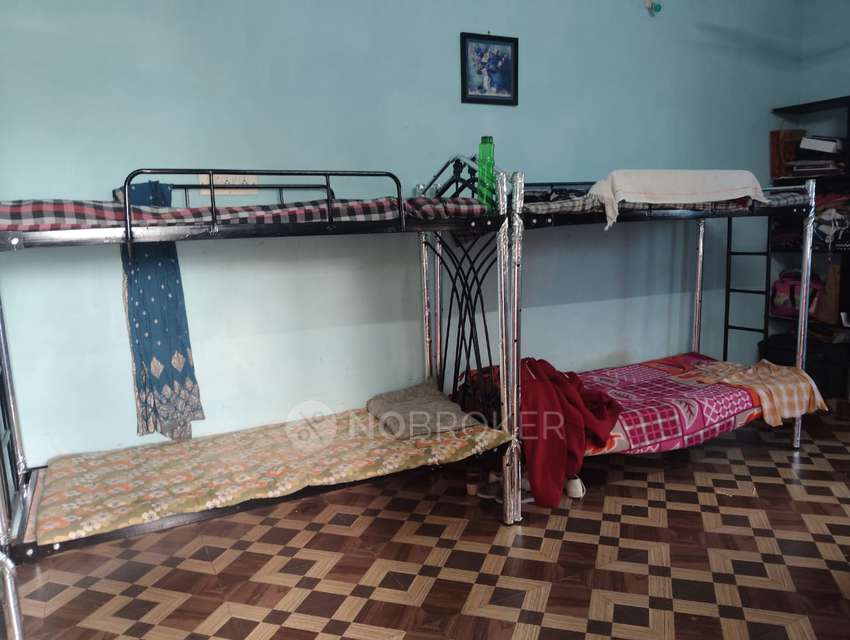 PG for Girls in Selaiyur