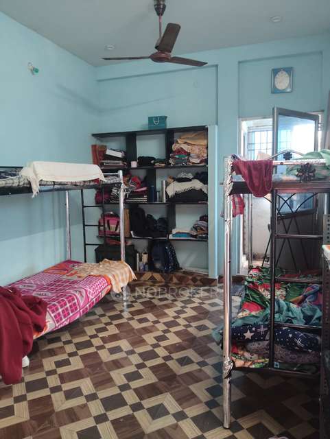 PG for Girls in Selaiyur