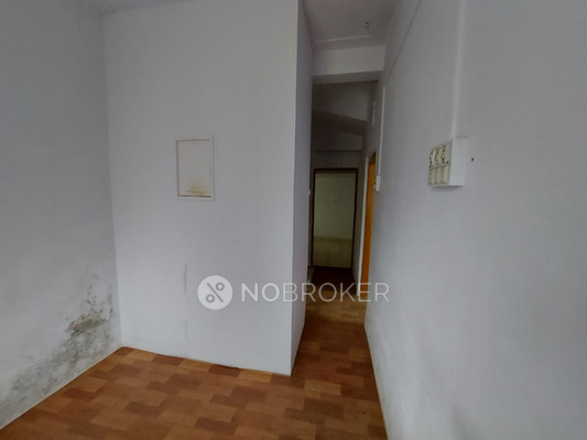 1 BHK Flat In Pasayadan Apartment Building No 13 for Rent  In Lokmanya Nagar