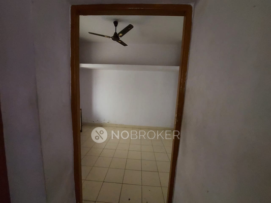 1 BHK Flat In Pasayadan Apartment Building No 13 for Rent  In Lokmanya Nagar