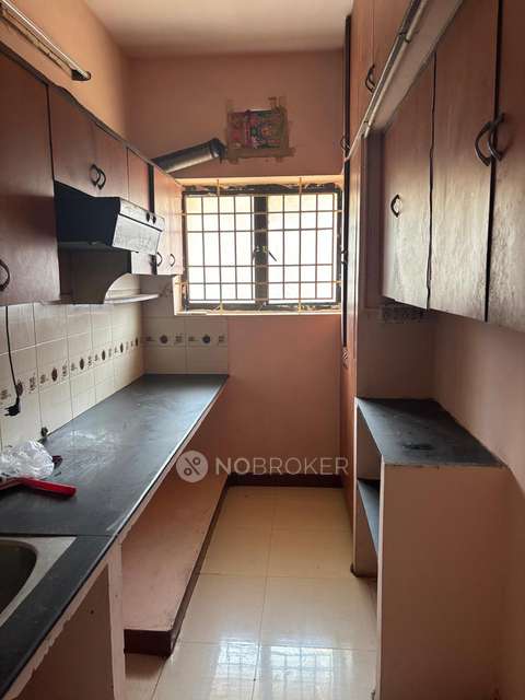2 BHK Flat In Panna Prince Apartments for Rent  In Avvai Shanmugam Salai