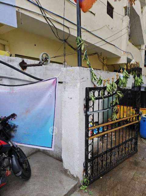 1 BHK Flat In Standalone Building  for Rent  In Ameerpet