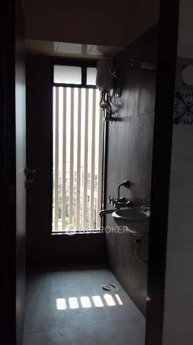 1 RK Flat In Yash Willows For Sale  In Goregaon East