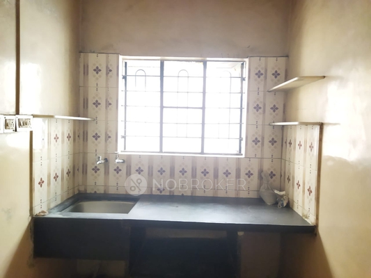 1 BHK Flat In Matroshi Nivas Guruvar Path Pune for Rent  In Guruwar Peth