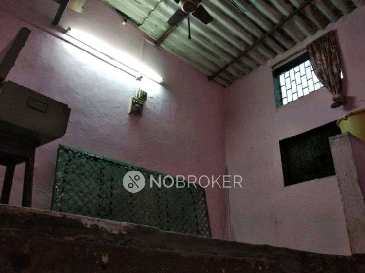 1 RK House For Sale  In Khar East