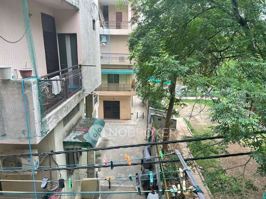 2 BHK Flat In Dda Flats For Sale  In Vikaspuri