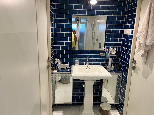 2 BHK Flat In Shreenath Chs For Sale  In Santacruz East