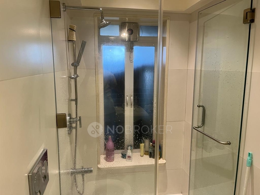 2 BHK Flat In Shreenath Chs For Sale  In Santacruz East