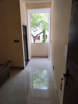 2 BHK Flat In Indian Express Apartments For Sale  In Mayur Vihar Phase 1