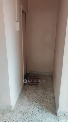 1 RK Flat In Rajdhani Complex  for Rent  In Mangawadi