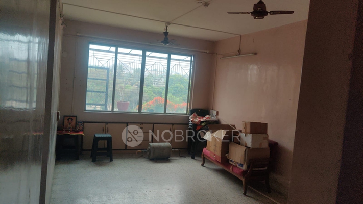 1 RK Flat In Rajdhani Complex  for Rent  In Mangawadi