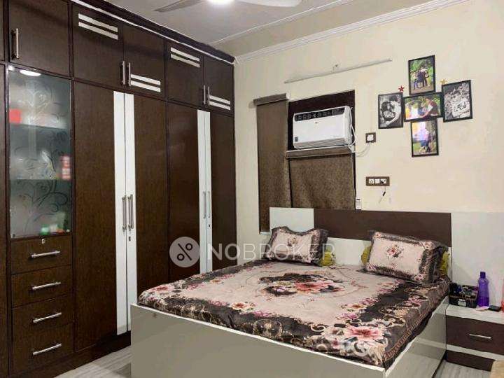 2 BHK Flat In Budh Vihar For Sale  In Ch Gugan Singh Marg, Budh Vihar
