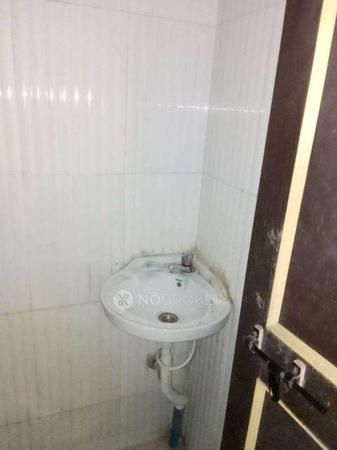 1 BHK Flat In  Swami Ganesh Appt  for Rent  In Narhe 