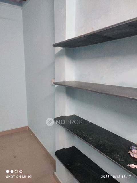 1 BHK Flat For Sale  In Vile Parle