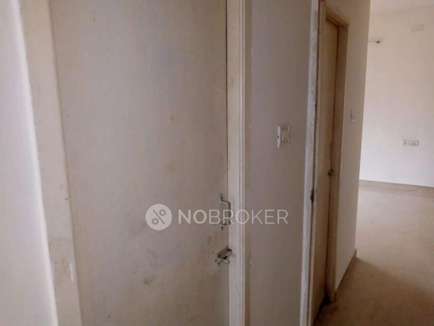 2 BHK Flat In Vgn Orchid For Sale  In Selaiyur