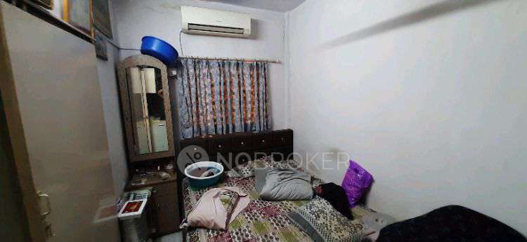 1 BHK Flat In Dwarkesh Niketan Chs For Sale  In Kandivali West