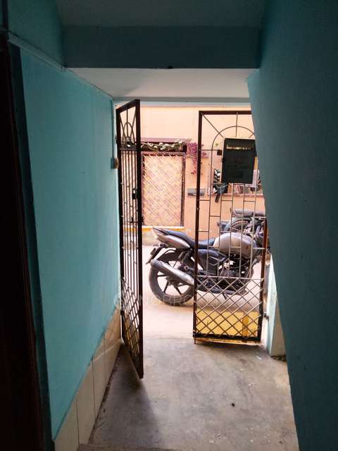 4+ BHK House For Sale  In Neelasandra