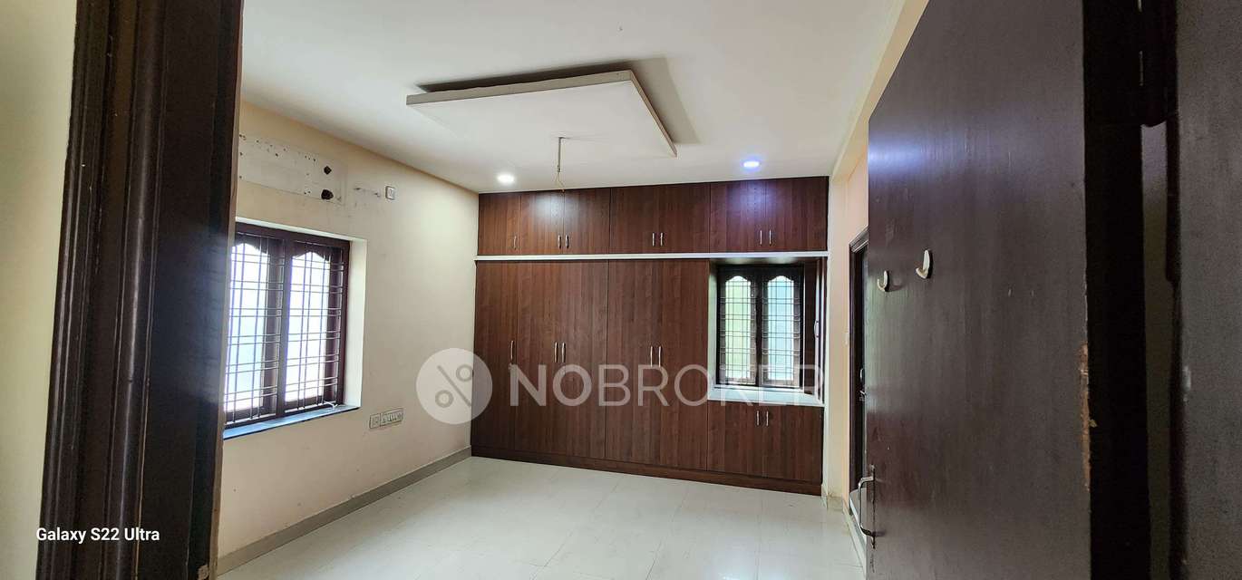 2 BHK Flat In Shiva Sai Nilyam  For Sale  In Peerzadiguda