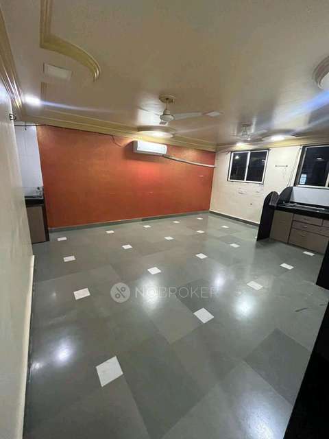 1 BHK Flat In 284 Navi Peth, Gole Building for Rent  In Sadashiv Peth