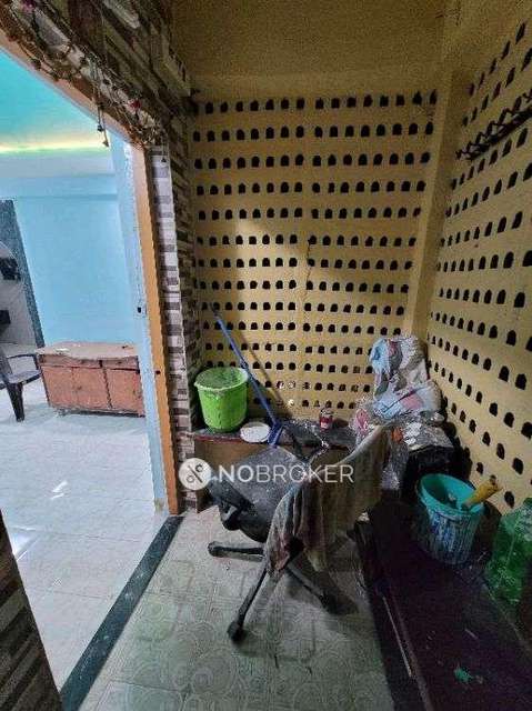 1 RK Flat In Shree Laxman Chs For Sale  In Kalwa