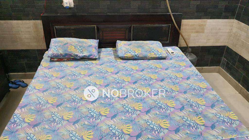 PG for Boys in Lajpat Nagar 4