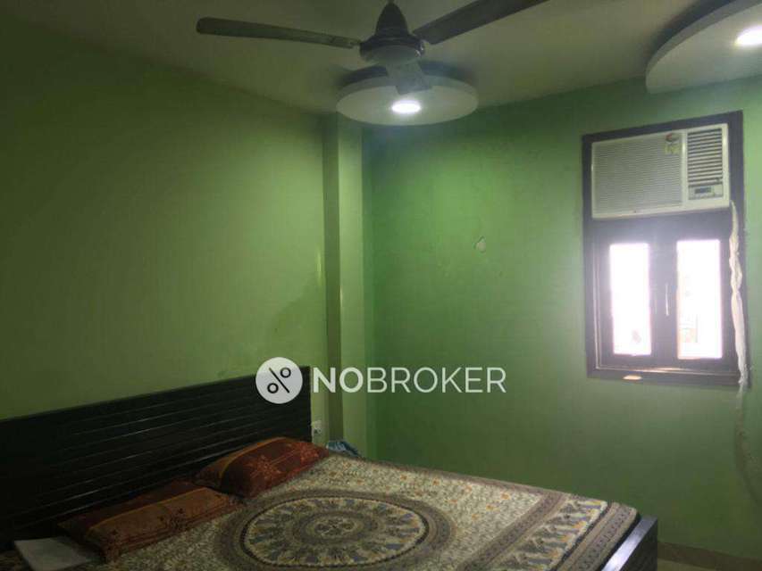 PG for Boys in Lajpat Nagar 4