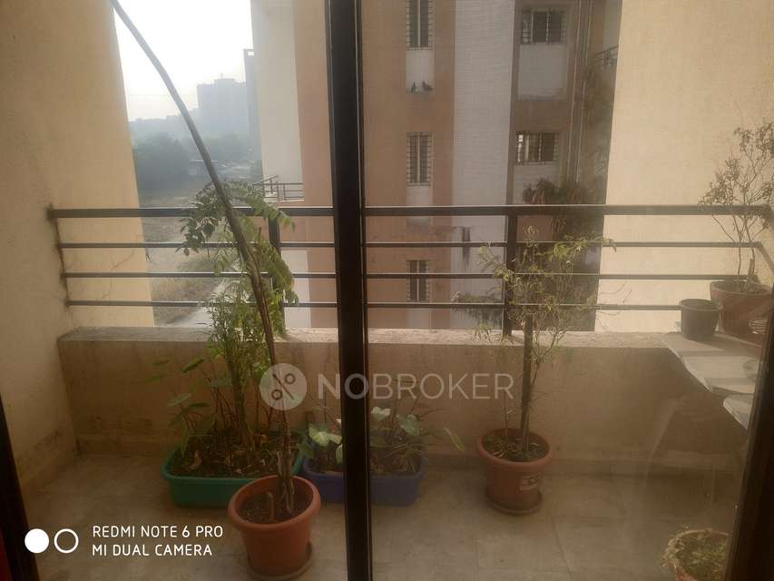 1 BHK Flat In Pratham Co-operative Housing Society Ltd. for Rent  In Hadapsar