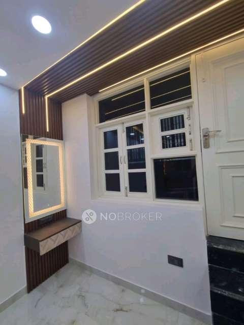 3 BHK Flat In East Patel Nagar  For Sale  In Patel Nagar