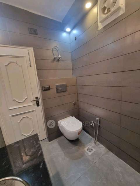 3 BHK Flat In East Patel Nagar  For Sale  In Patel Nagar