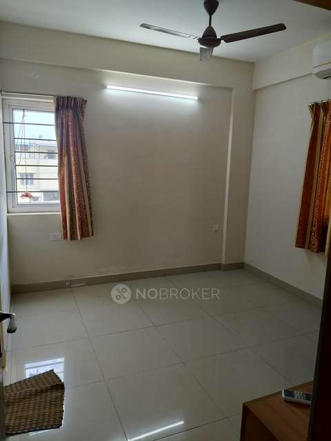2 BHK Flat In Isha Santhosham For Sale  In Perungalathur