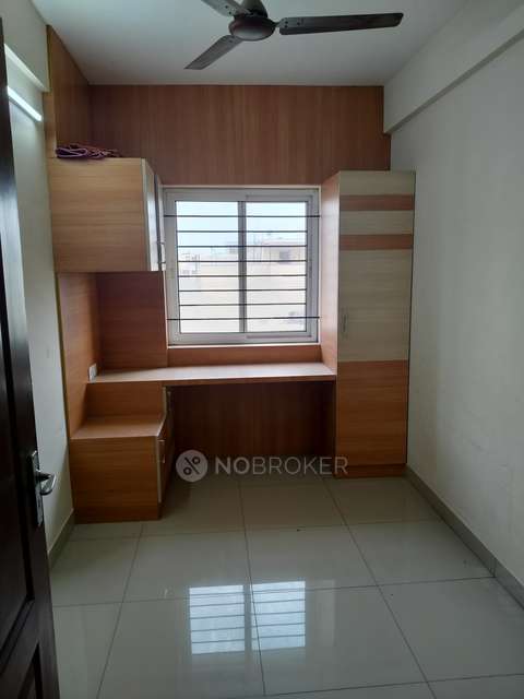 2 BHK Flat In Isha Santhosham For Sale  In Perungalathur