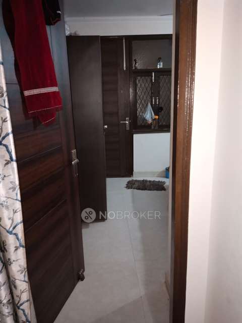 2 BHK Flat For Sale  In Govindpuri
