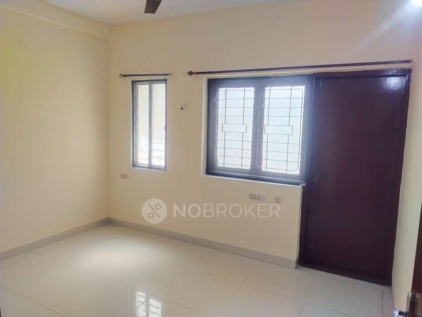 2 BHK Flat In Padmanabha Airview Apartment For Sale  In Murugeshpalya