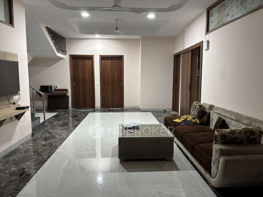1 RK Flat for Rent  In Sector 46