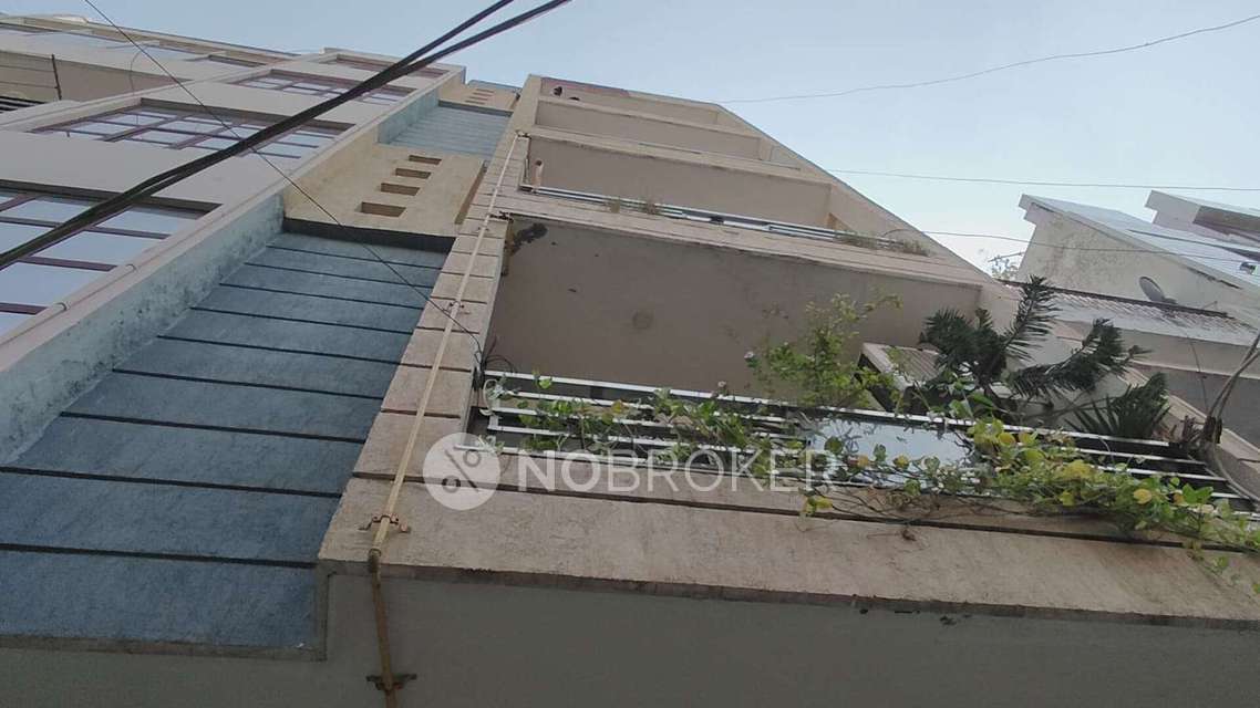 2 BHK Flat In Standalone Building  For Sale  In Sitapuri Part 1