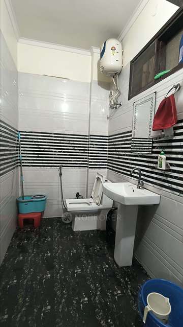 3 BHK Flat In Mohan Meakin Society For Sale  In Vasundhara