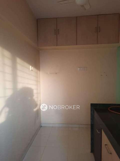 1 RK Flat In New Chandra  Chs For Sale  In Thane West