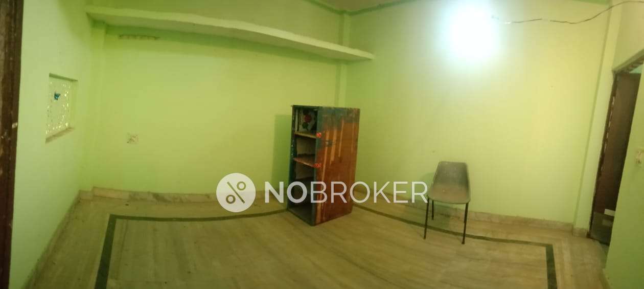 1 RK Flat In Standalone  for Rent  In Mandawali