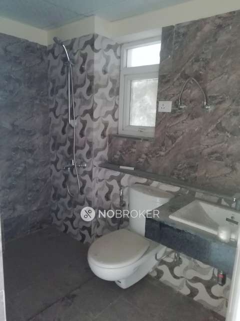 3 BHK Flat In Shri Radha Sky Gardens For Sale  In Sector 16b