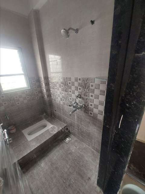 Shared Room for Male In 1 RK  In Wagholi