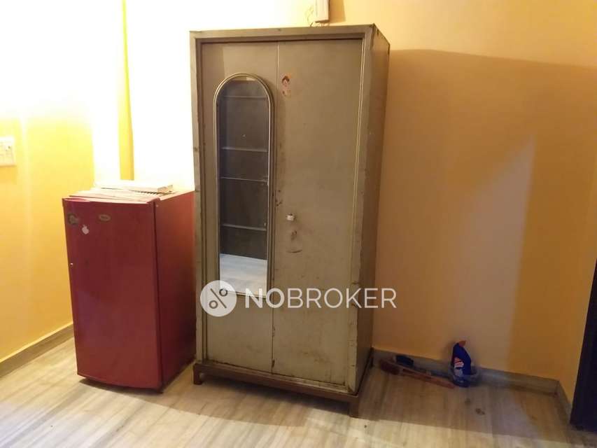 2 BHK Flat In Apartment For Sale  In Patparganj