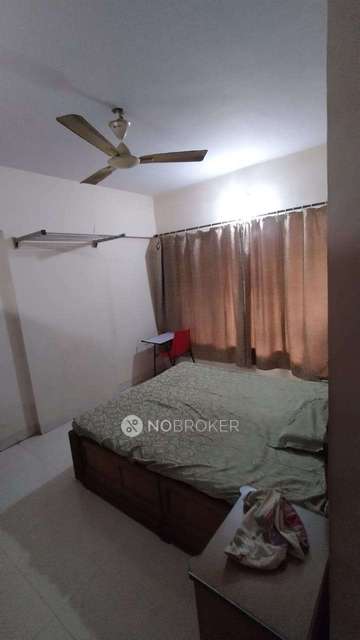 2 BHK Flat In Sagar Avenue Ii For Sale  In Santacruz East