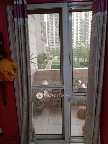 3 BHK Flat In Dlf Capital Greens Phase 3 For Sale  In Moti Nagar