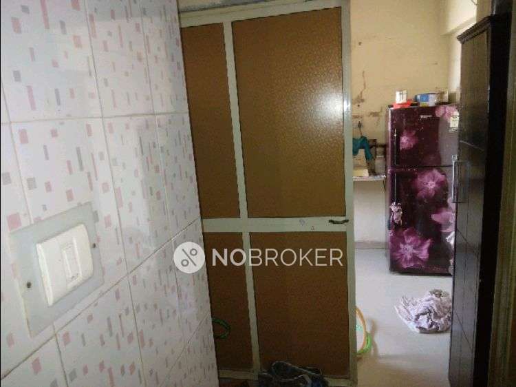 1 RK Flat In  Akshardham Apartment For Sale  In Malad West