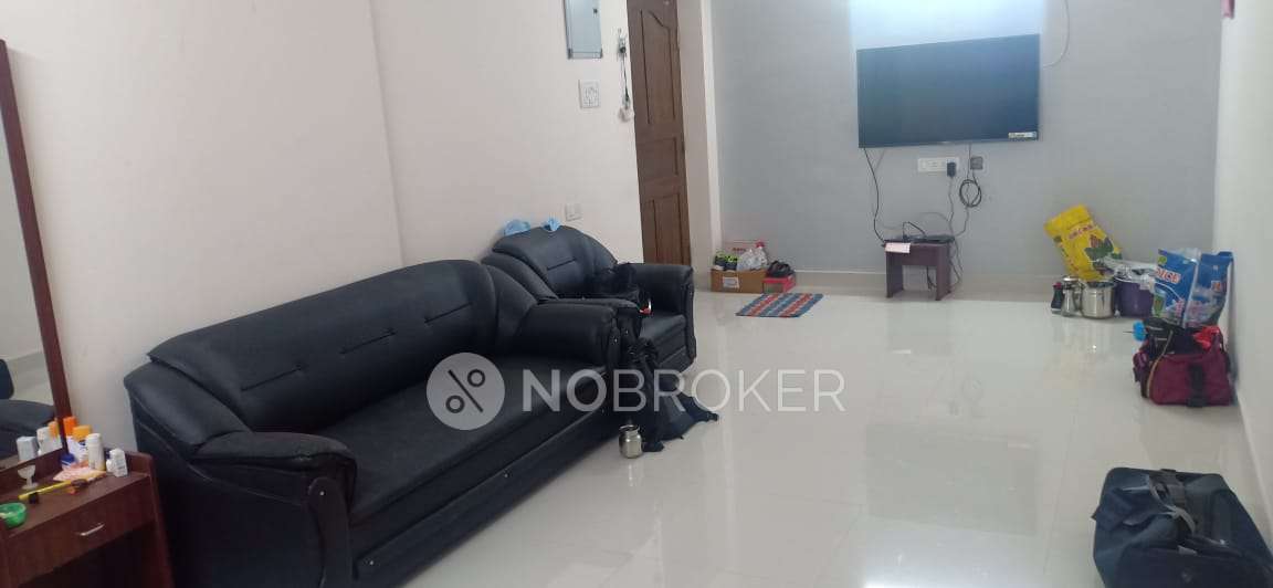 2 BHK Flat In Tulasi Apartment For Sale  In Thoraipakkam